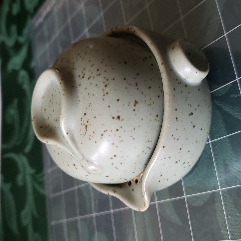 Tea-for-one Infusion Vessel and Cup Quail Egg